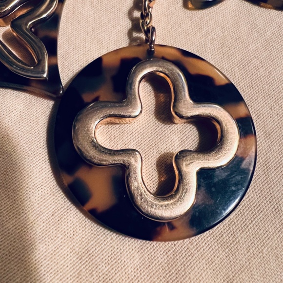 Authentic Louis Vuitton Tortoise Shell Resin Insolence Key Holder and Bag Charm - Picture 11 of 14